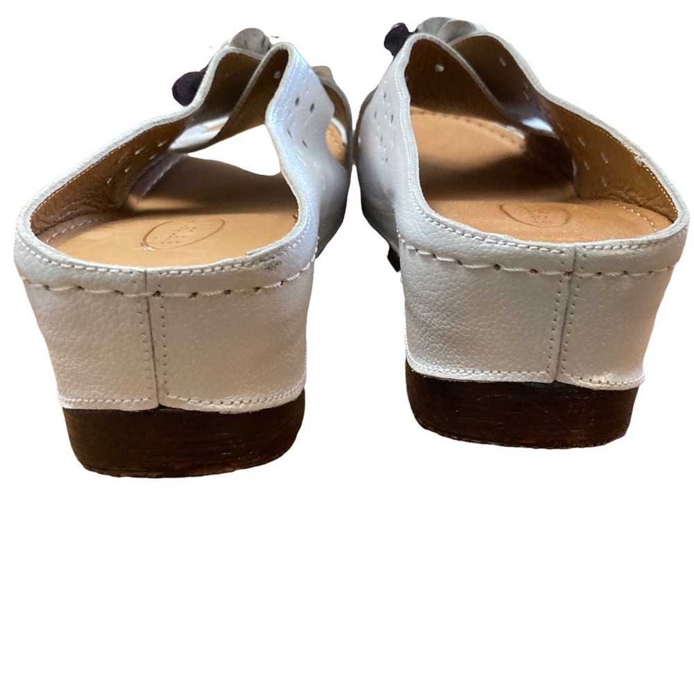 Sheridan Mia Multicolor Floral Sandals - Picture 5 of 11